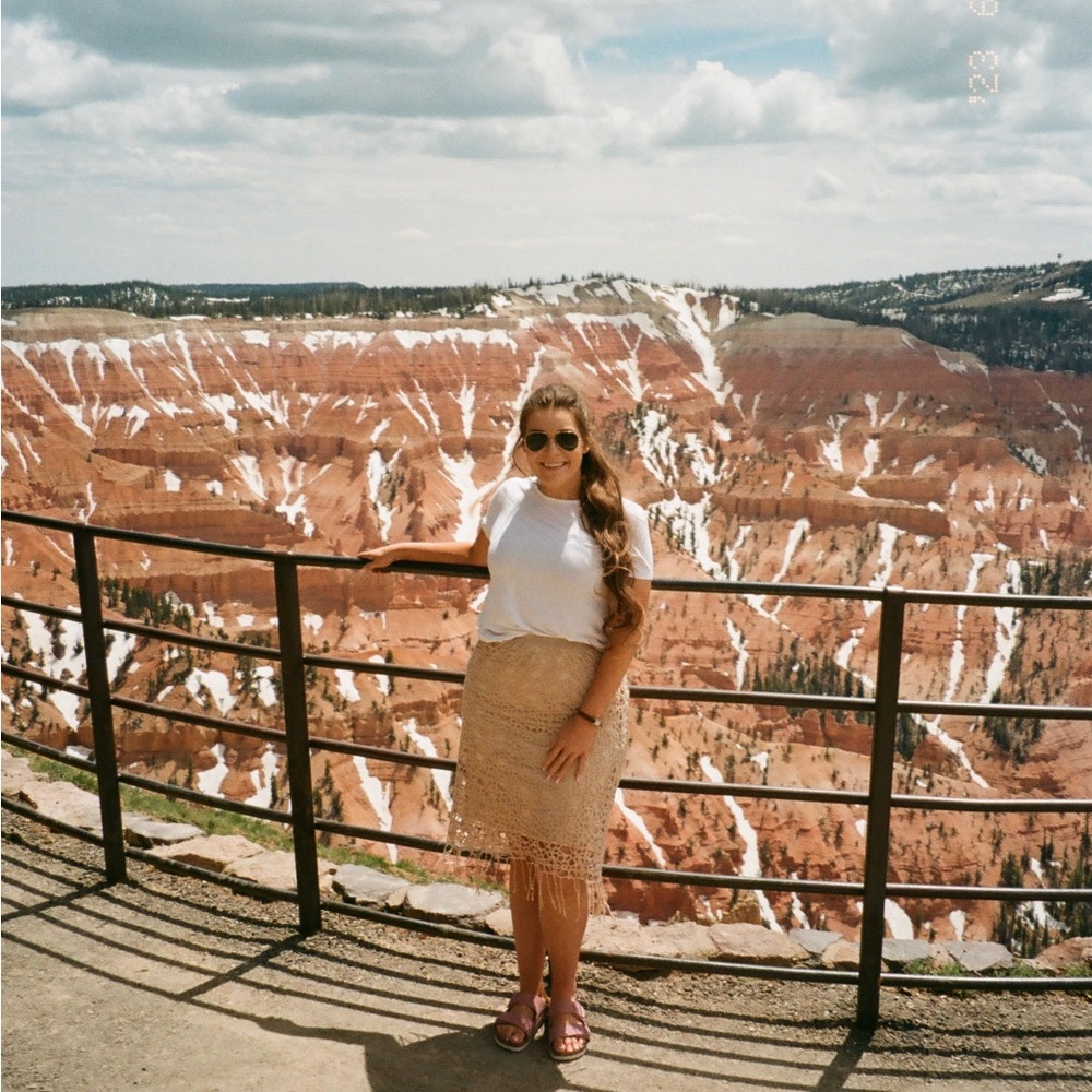 Meet your Posher, Hayley